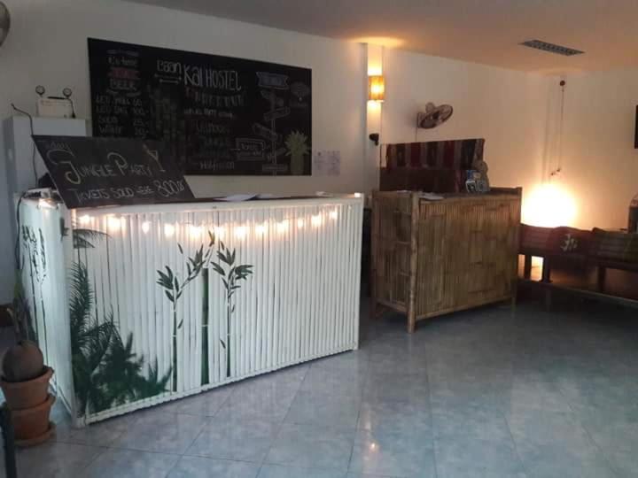 Baan Kai Hostel Baan Khai Eksteriør billede